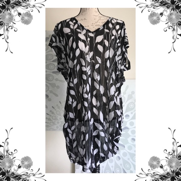 Anne Cole Other - {Anne Cole} White Vines Mesh V-Neck Swim Coverup